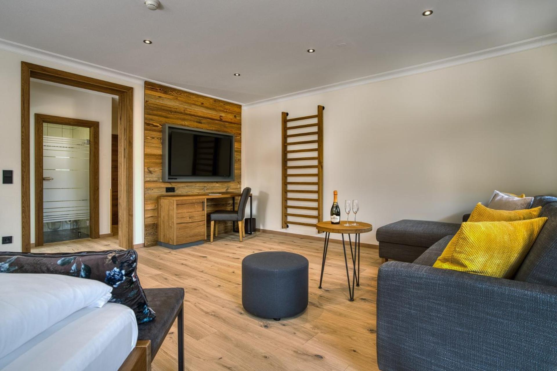 Deluxe Junior Suite