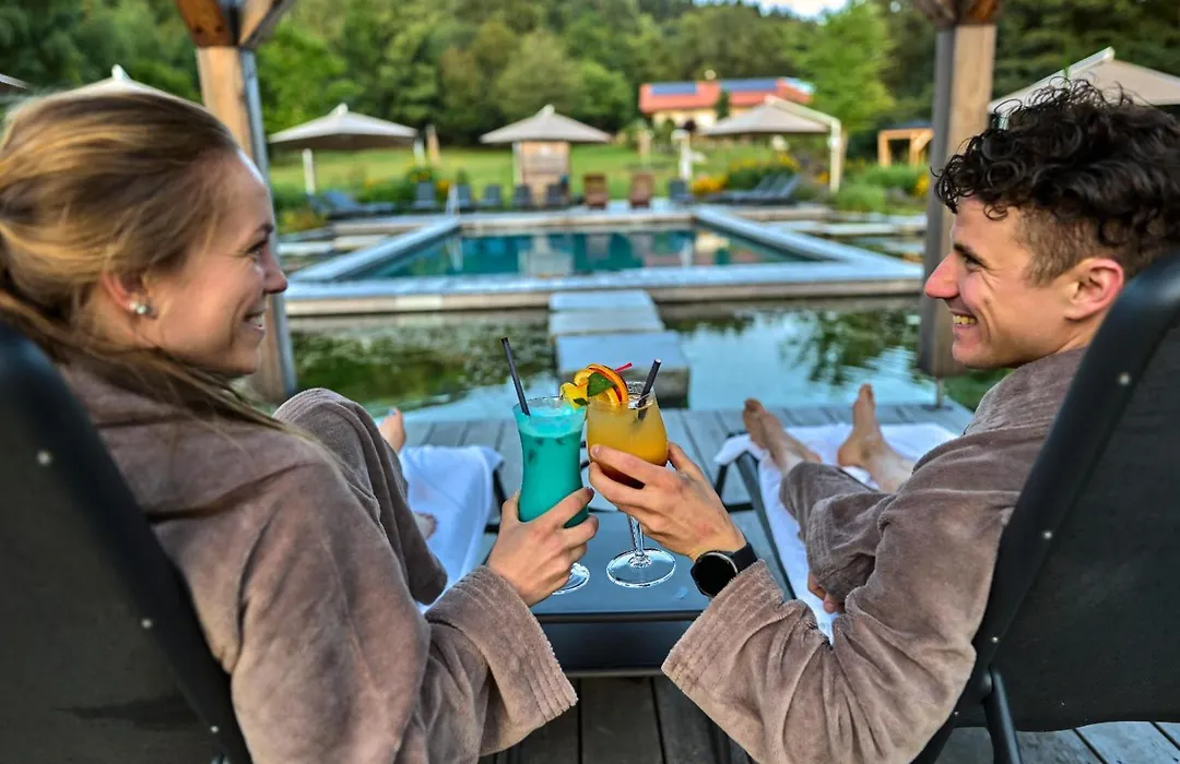 Wellness- und Wohlfühlhotel Waldeck-1
